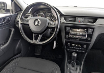 Подержанный автомобиль Skoda Rapid Liftback 2018 года (26 фото)