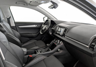 Подержанный автомобиль Skoda Karoq 2021 года (11 фото)