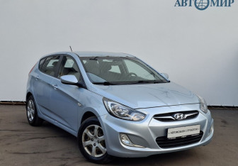 Подержанный автомобиль Hyundai Solaris Hatchback 2012 года (3 фото)