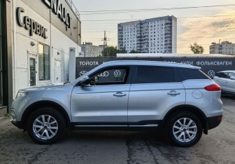 Подержанный автомобиль Geely Atlas 2018 года (8 фото)