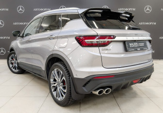 Подержанный автомобиль Geely Coolray 2024 года (7 фото)