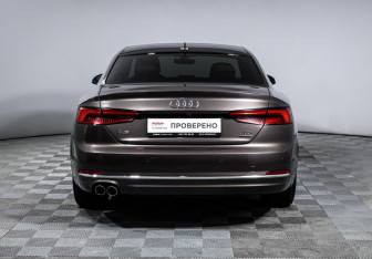 Подержанный автомобиль Audi A5 Coupe 2016 года (6 фото)