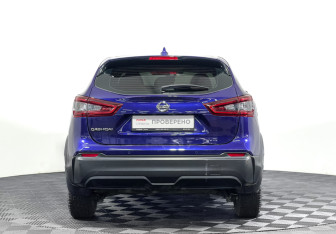 Подержанный автомобиль Nissan Qashqai 2020 года (6 фото)