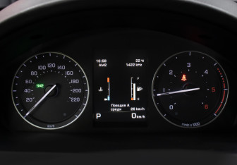 Подержанный автомобиль Land Rover Freelander 2013 года (11 фото)