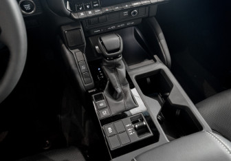 Новый Toyota Land Cruiser Prado 2025 (23 фото)