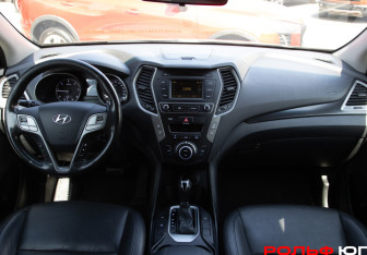 Подержанный автомобиль Hyundai Santa Fe 2016 года (11 фото)