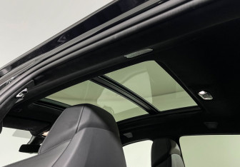 Подержанный автомобиль BMW X6 M 2020 года (26 фото)