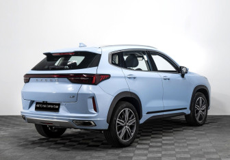 Подержанный автомобиль Exeed LX 2022 года (3 фото)