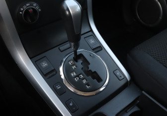 Подержанный автомобиль Suzuki Grand Vitara 2011 года (15 фото)