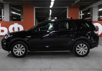 Подержанный автомобиль Land Rover Discovery Sport 2019 года (8 фото)