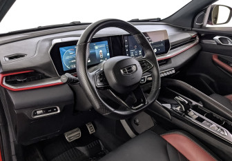 Подержанный автомобиль Geely Coolray 2024 года (15 фото)