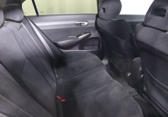 Подержанный автомобиль Honda Civic Sedan 2008 года (22 фото)