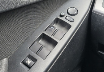 Подержанный автомобиль Mazda 3 Hatchback 2012 года (14 фото)