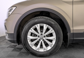 Подержанный автомобиль Volkswagen Tiguan 2020 года (18 фото)
