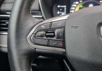 Подержанный автомобиль Geely Atlas Pro 2022 года (25 фото)