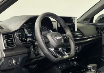 Подержанный автомобиль Audi Q5 2025 года (13 фото)