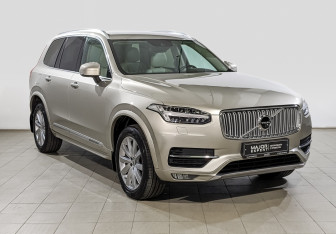 Подержанный автомобиль Volvo XC90 2016 года (3 фото)