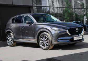 Подержанный автомобиль Mazda CX-5 2017 года (3 фото)