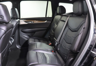 Подержанный автомобиль Cadillac XT6 2020 года (10 фото)