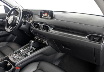 Подержанный автомобиль Mazda CX-5 2018 года (13 фото)