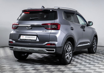 Подержанный автомобиль Chery Tiggo 4 2022 года (5 фото)