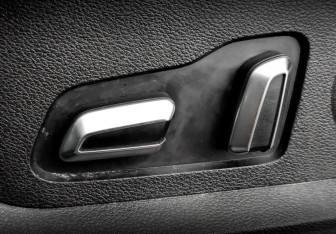 Подержанный автомобиль Exeed LX 2022 года (21 фото)