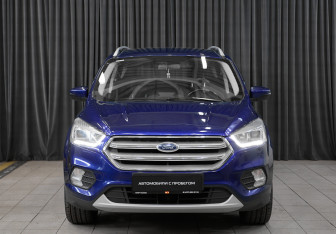 Подержанный автомобиль Ford Kuga 2018 года (2 фото)