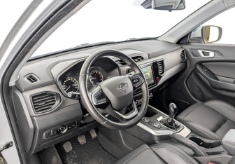 Подержанный автомобиль Chery Tiggo 4 2020 года (16 фото)