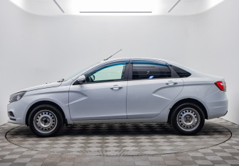 Подержанный автомобиль LADA (ВАЗ) Vesta Sedan 2016 года (2 фото)