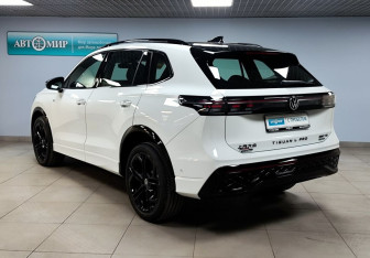 Новый Volkswagen Tiguan 2025 (7 фото)