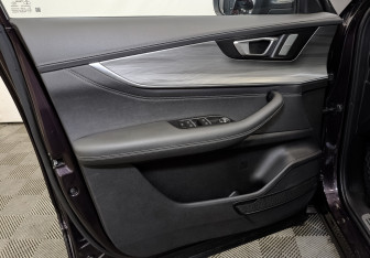 Подержанный автомобиль Chery Tiggo 8 Pro Max 2022 года (19 фото)