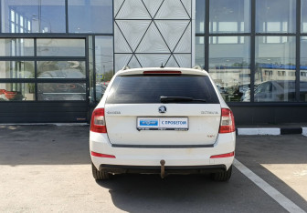 Подержанный автомобиль Skoda Octavia Wagon 2013 года (6 фото)