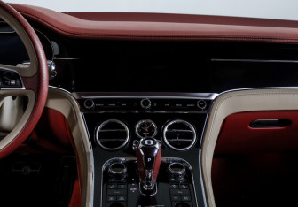 Подержанный автомобиль Bentley Continental GT Coupe 2019 года (13 фото)