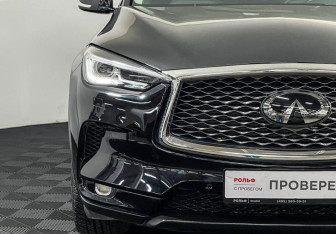 Подержанный автомобиль Infiniti QX50 2018 года (21 фото)