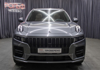 Подержанный автомобиль Lynk&Co 09 2022 года (2 фото)