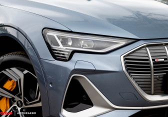 Новый Audi e-tron 2023 (15 фото)