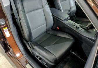 Подержанный автомобиль Lexus ES 2018 года (24 фото)