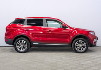 Подержанный автомобиль Geely Atlas 2020 года (4 фото)