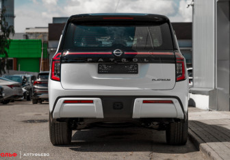Новый Nissan Patrol 2025 (4 фото)
