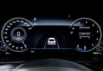 Подержанный автомобиль Hyundai Sonata 2022 года (11 фото)