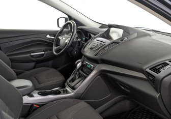 Подержанный автомобиль Ford Kuga 2016 года (13 фото)