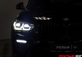 Подержанный автомобиль BMW X3 2018 года (26 фото)