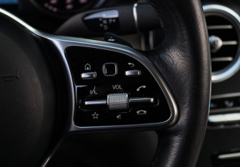 Подержанный автомобиль Mercedes-Benz GLC Coupe 2019 года (23 фото)