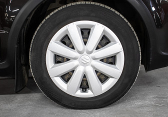 Подержанный автомобиль Suzuki SX4 Hatchback 2014 года (21 фото)