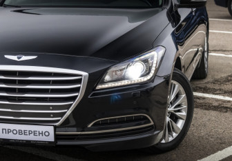 Подержанный автомобиль Hyundai Genesis 2016 года (2 фото)