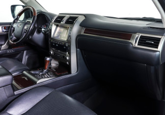 Подержанный автомобиль Lexus GX 2015 года (10 фото)