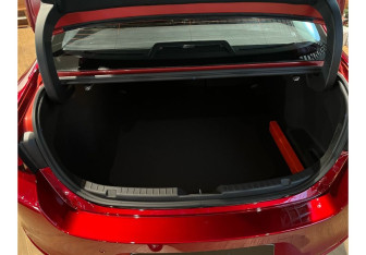 Новый Mazda 3 Sedan 2025 (8 фото)