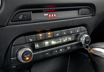 Подержанный автомобиль Mazda CX-5 2020 года (26 фото)
