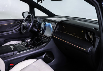 Подержанный автомобиль GAC M8 2023 года (11 фото)