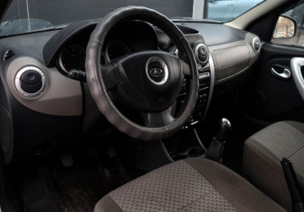 Подержанный автомобиль LADA (ВАЗ) Largus Wagon 2013 года (11 фото)